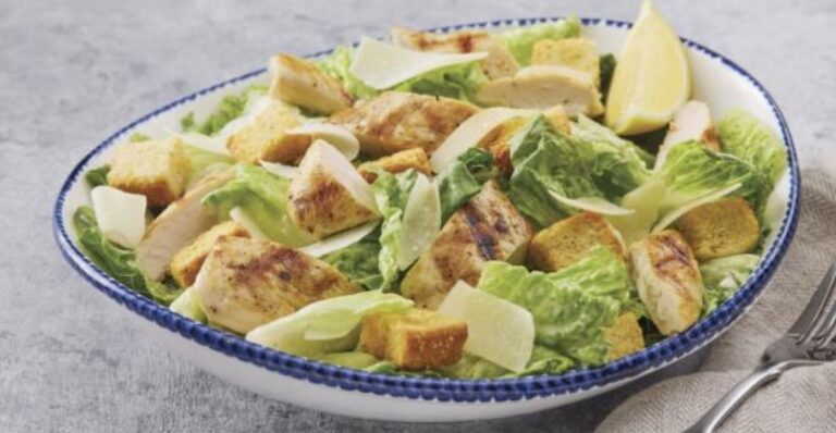 Redlobster Classic Caesar Salad with Grilled Chicken